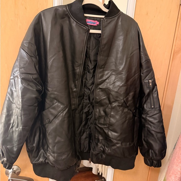 Edikted Black Faux Leather Bomber Jacket - Picture 3 of 3